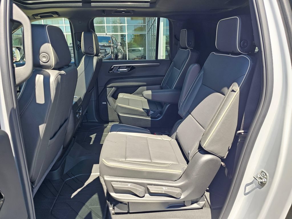 New 2026 Chevrolet Suburban Premier w/ Sun And Tow Package AWD/4WD image 17