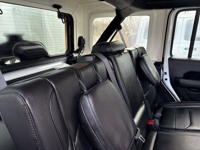 Used 2023 Jeep Wrangler Sahara w/ Cold Weather Group image 31