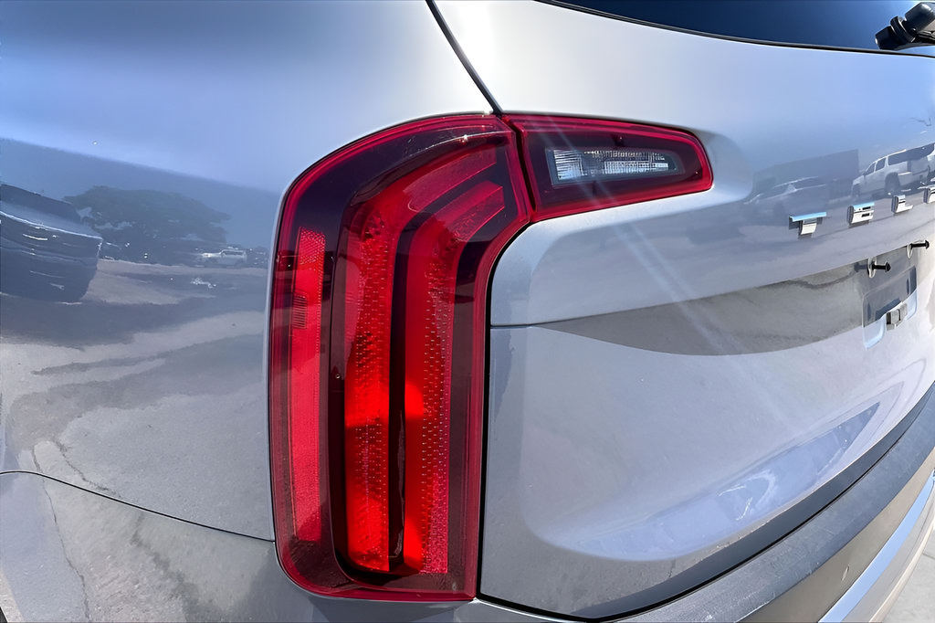Used 2021 Kia Telluride S FWD image 20