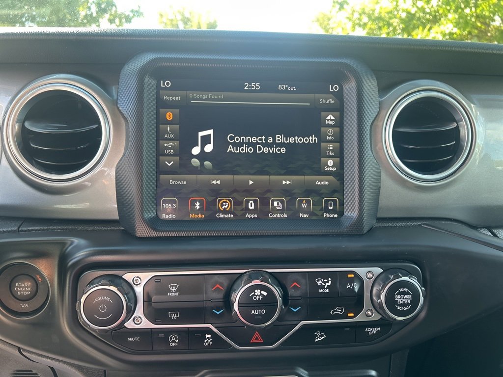 Used 2018 Jeep Wrangler Unlimited Sahara image 19