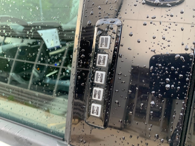 Used 2022 Ford F150 Lariat w/ Trailer Tow Package AWD/4WD image 18