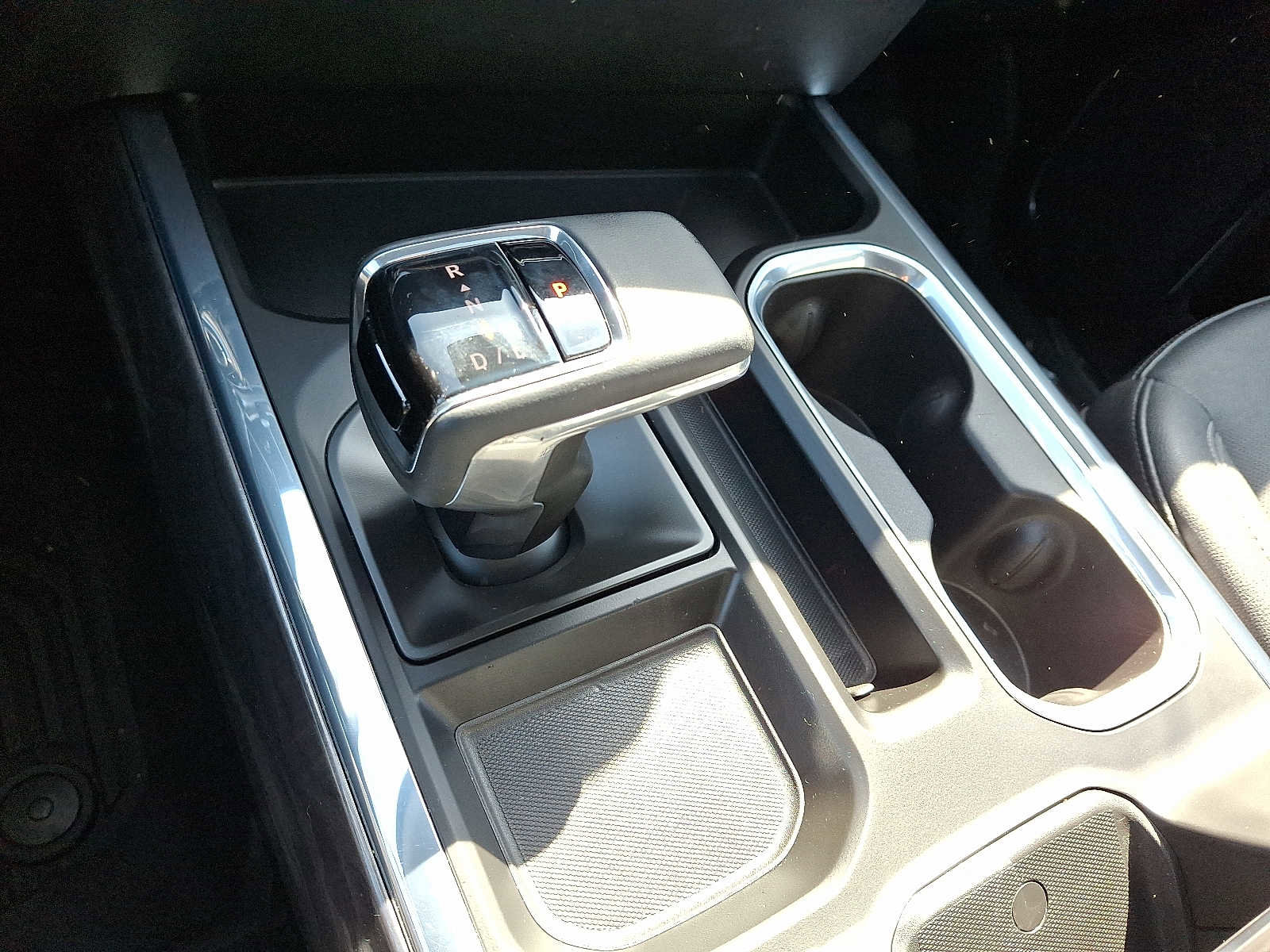 Used 2024 Chevrolet Silverado 1500 LTZ w/ LTZ Premium Package AWD/4WD image 15