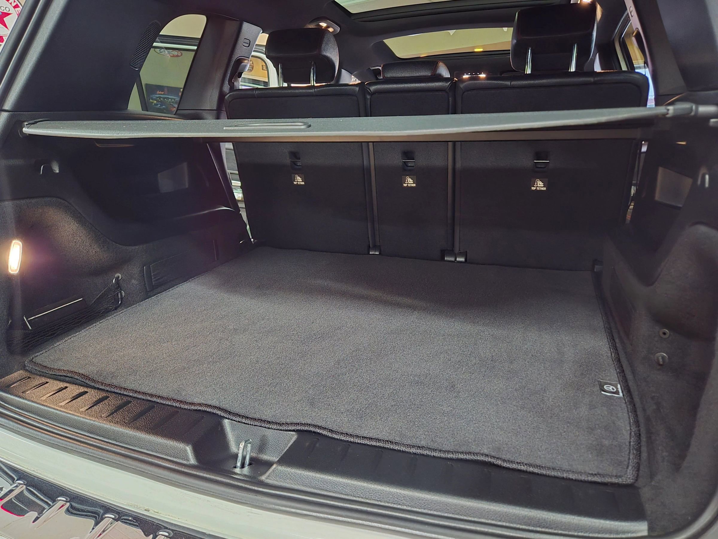 Used 2023 Mercedes-Benz EQB 350 4MATIC SUV image 53