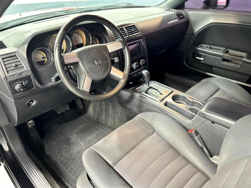 Used 2010 Dodge Challenger R/T image 15