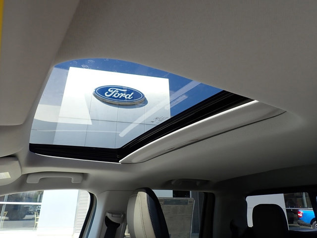 New 2025 Ford Maverick Lariat w/ 4K Tow Package image 17