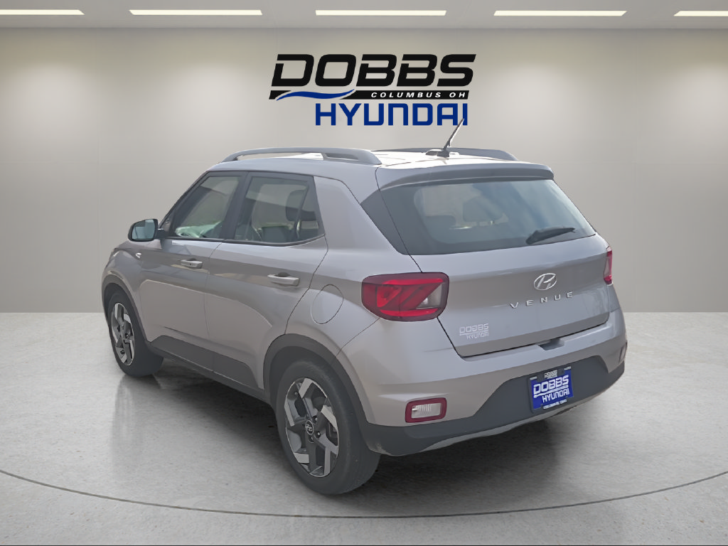 Certified 2025 Hyundai Venue SEL FWD image 3