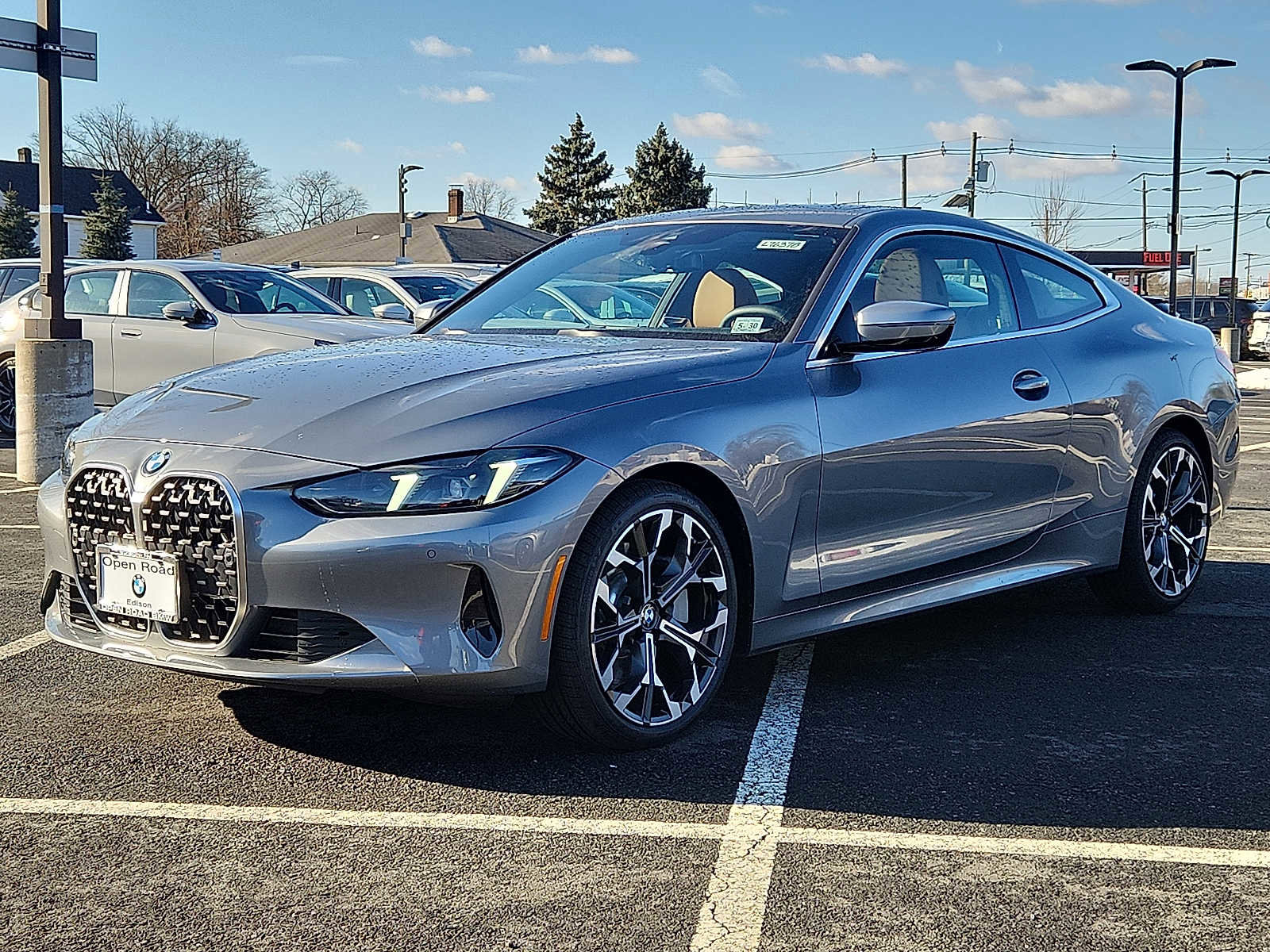 Used 2025 BMW 430i xDrive Coupe w/ Convenience Package image 3