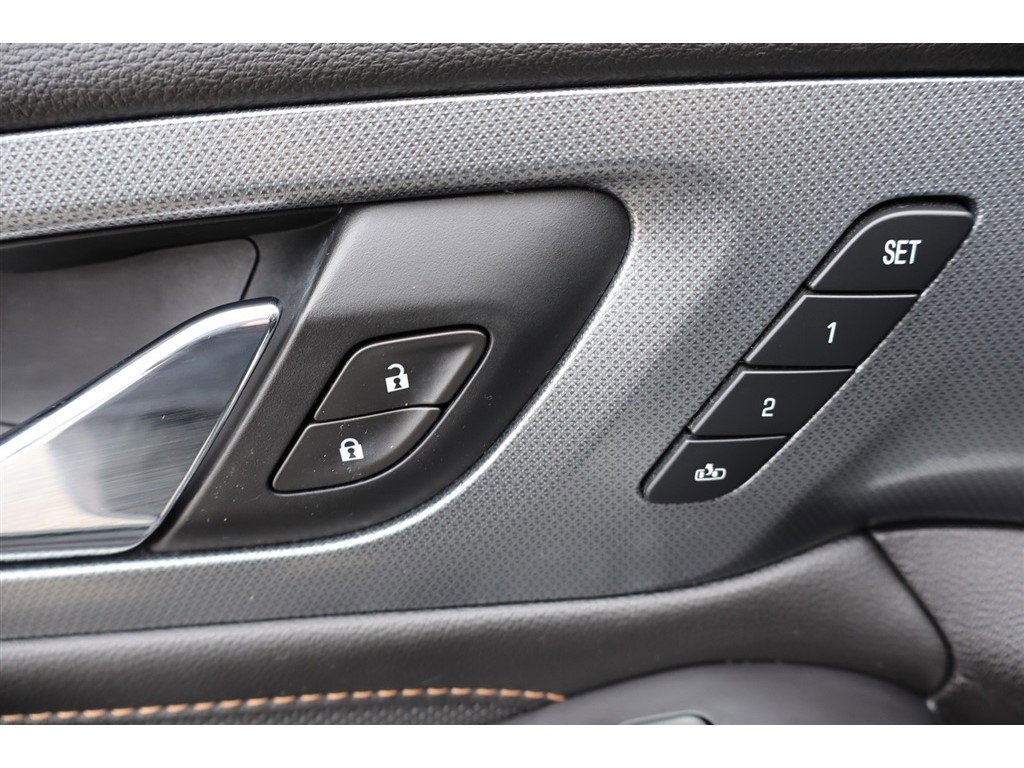 Used 2019 Chevrolet Traverse Premier w/ LPO, Blackout Package image 41