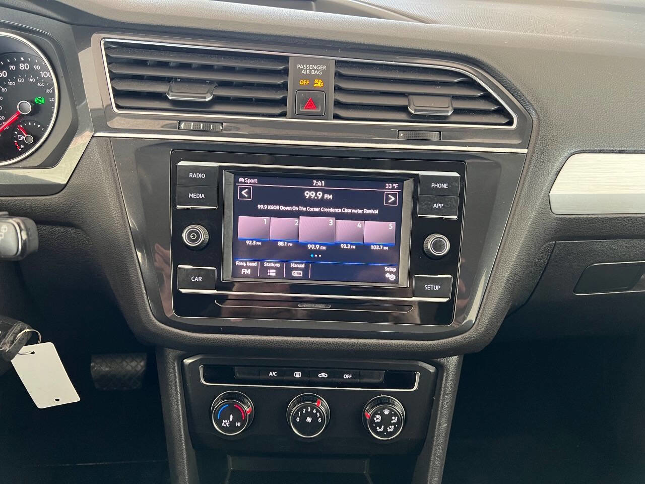 Used 2019 Volkswagen Tiguan S w/ 3rd Row Seat Package image 14