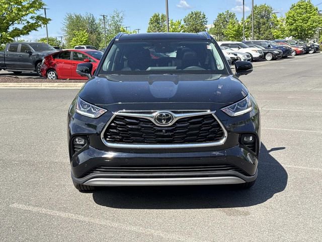Used 2026 Toyota Highlander Platinum AWD/4WD image 6