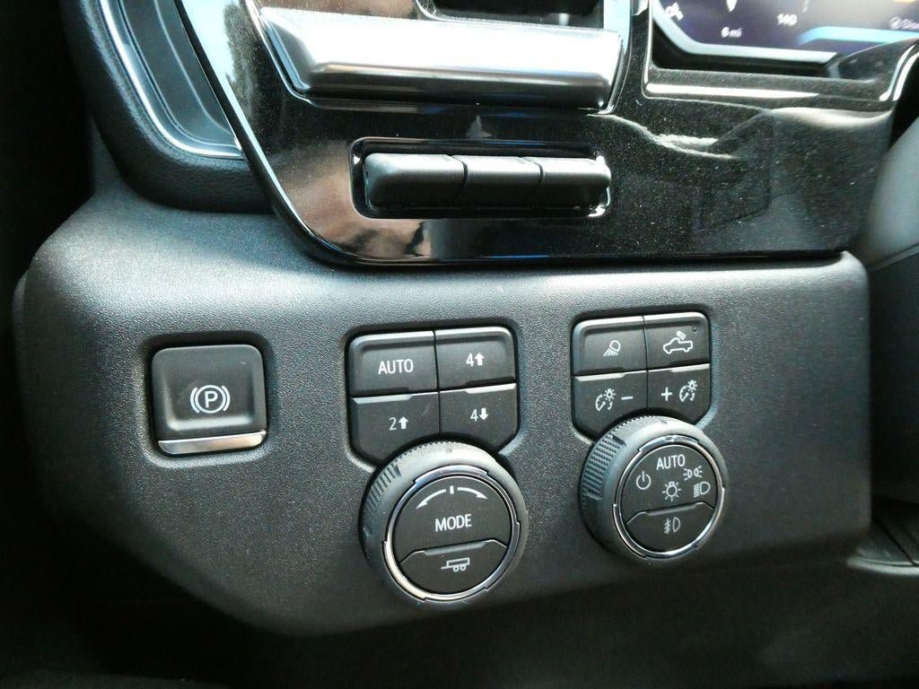 New 2026 Chevrolet Silverado 1500 High Country AWD/4WD image 24