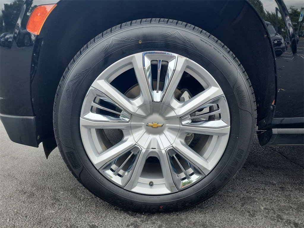 Certified 2021 Chevrolet Suburban High Country w/ Premium Package image 34