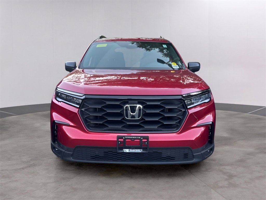Certified 2025 Honda Pilot Sport image 32