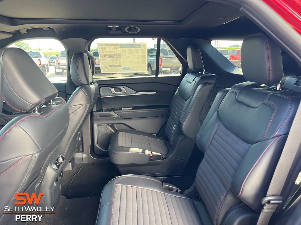 New 2025 Ford Explorer ST-Line w/ Premium Package image 12