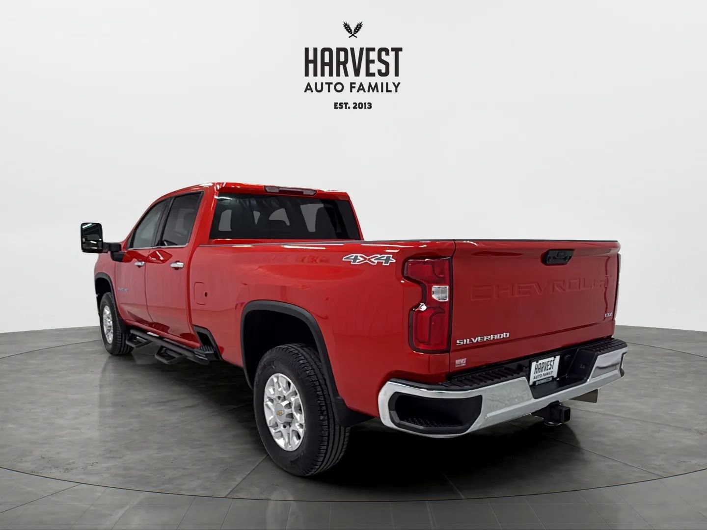 Used 2024 Chevrolet Silverado 3500 LTZ w/ LTZ Convenience Package AWD/4WD image 4