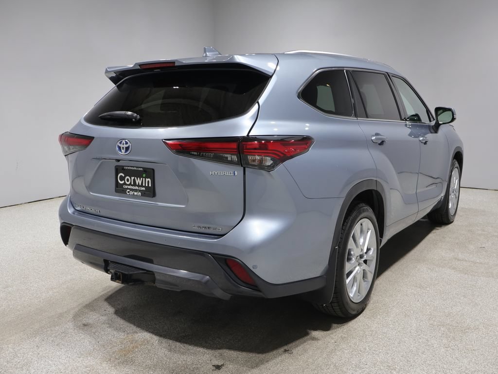Used 2023 Toyota Highlander Limited AWD/4WD image 2