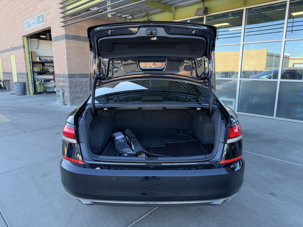 Used 2020 Volkswagen Passat 2.0T SEL image 35