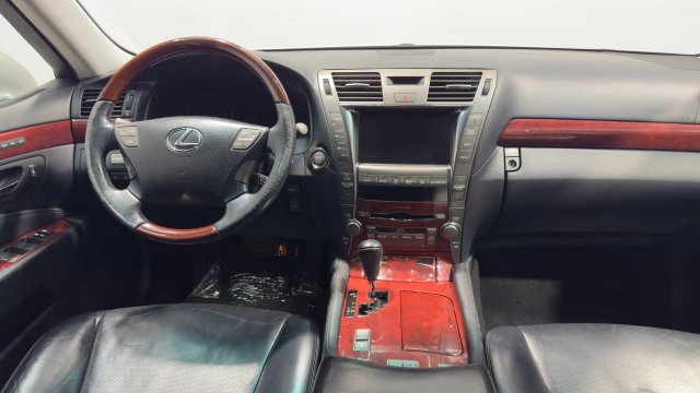 Used 2007 Lexus LS 460 RWD image 17
