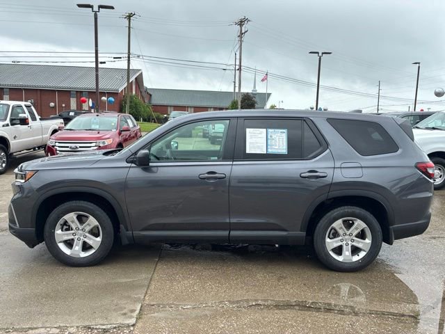 Used 2023 Honda Pilot LX image 4