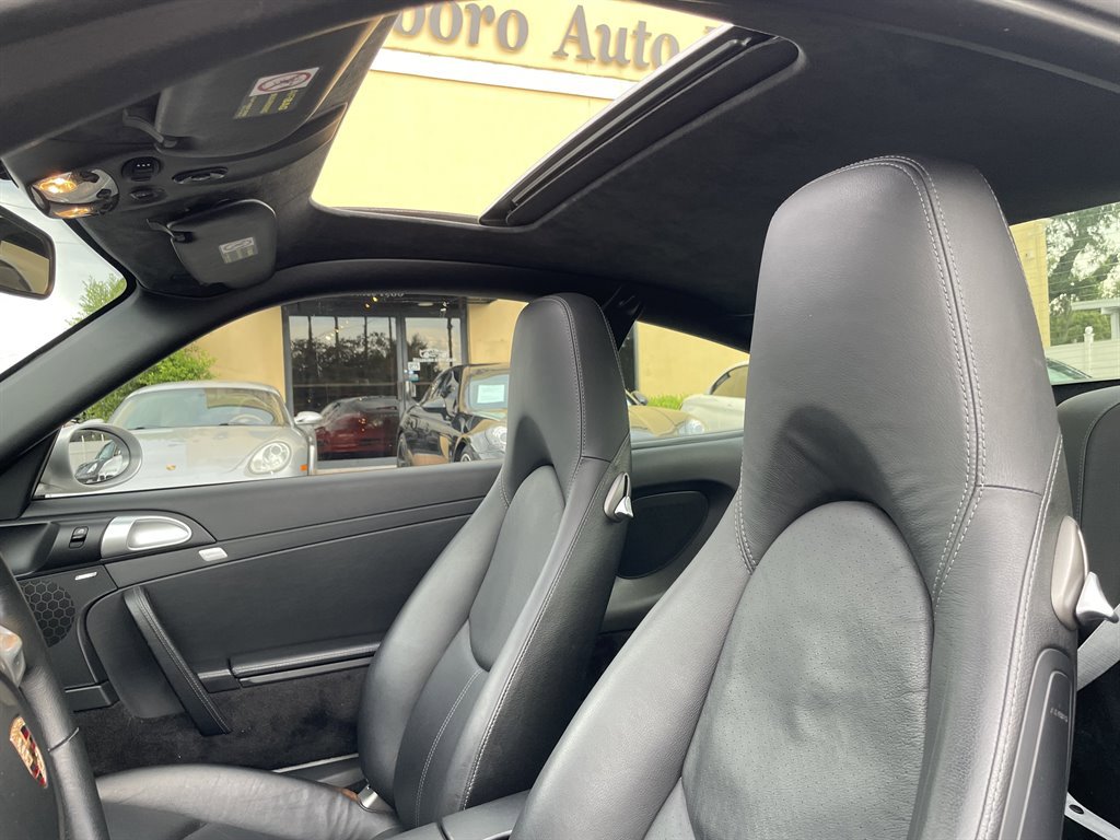 Used 2006 Porsche 911 Carrera S RWD image 6