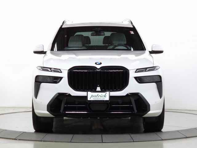 Used 2024 BMW X7 xDrive40i w/ M Sport Package image 2