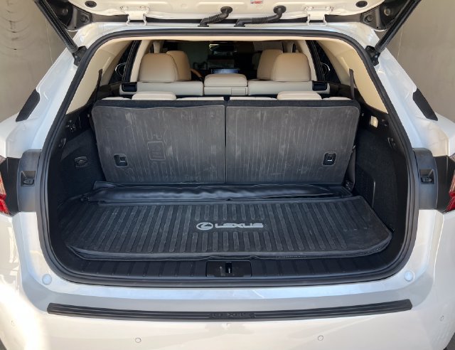 Used 2022 Lexus RX 350L FWD w/ Premium Package image 18