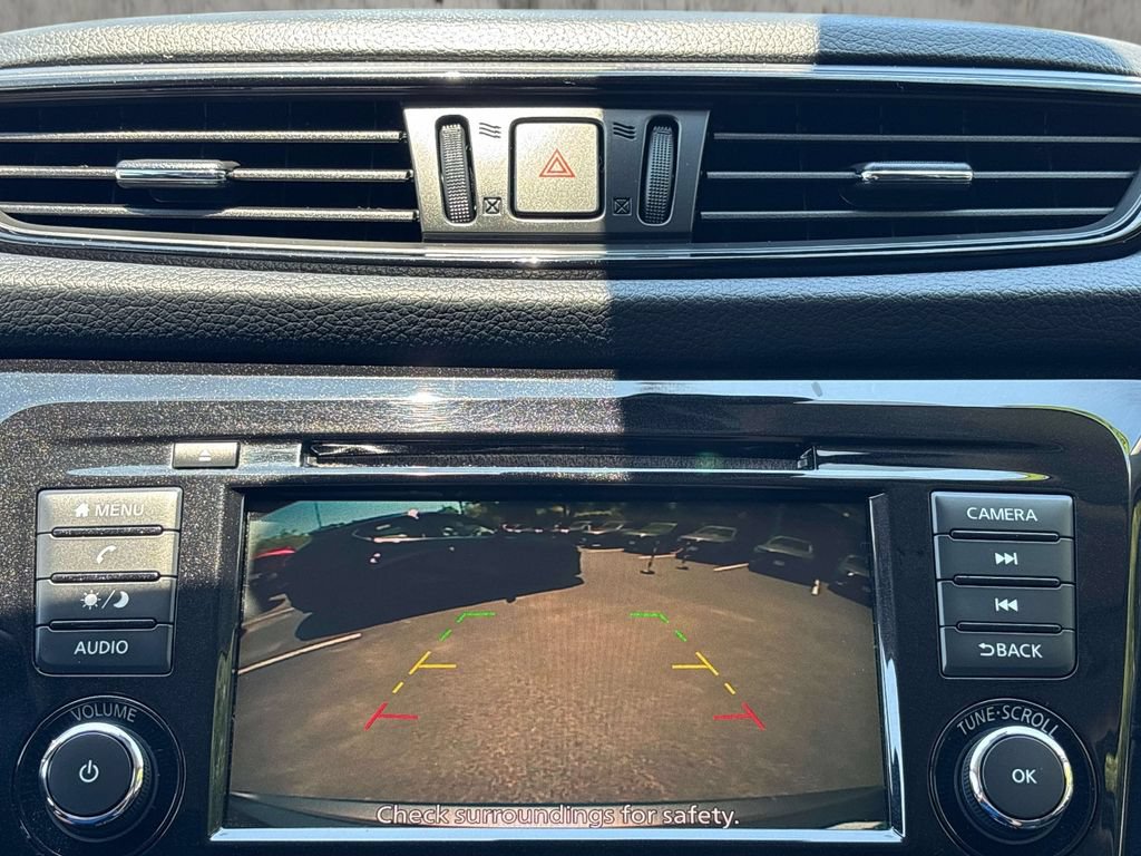 Used 2019 Nissan Rogue SV AWD/4WD image 24
