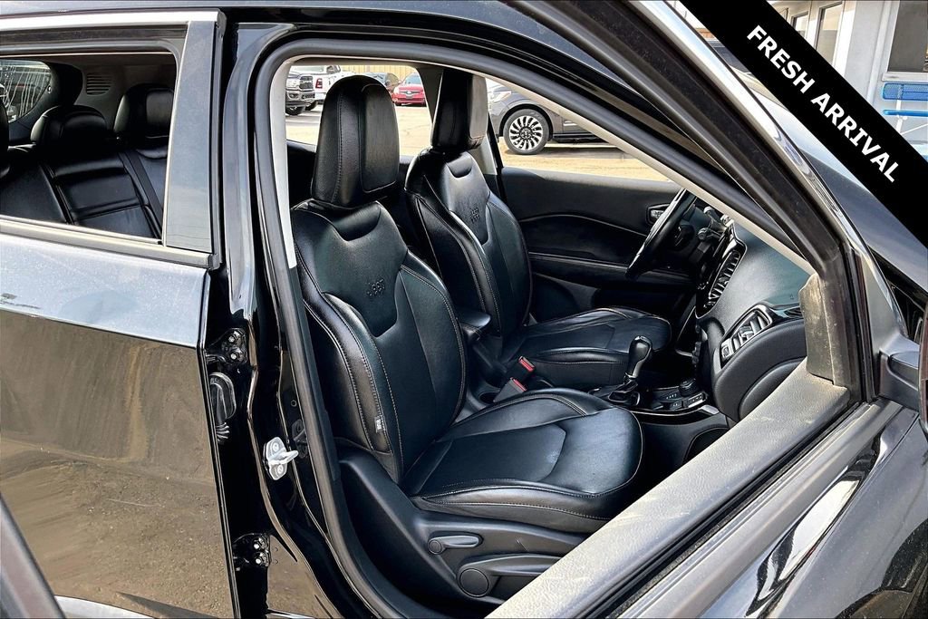 Used 2018 Jeep Compass Limited image 27