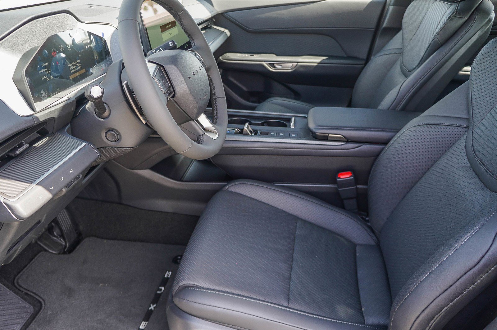 New 2026 Lexus ES 500e AWD/4WD image 21