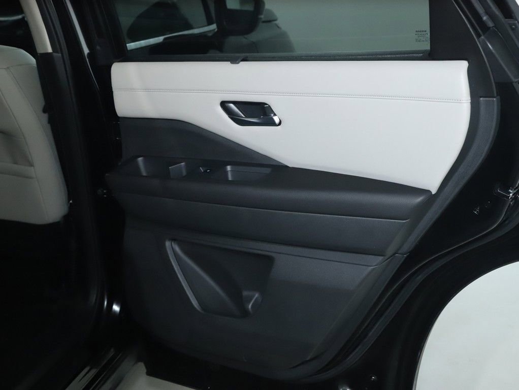 Certified 2023 Nissan Pathfinder SL w/ SL Premium Package image 35