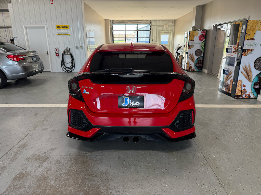 Used 2017 Honda Civic Sport Touring image 4