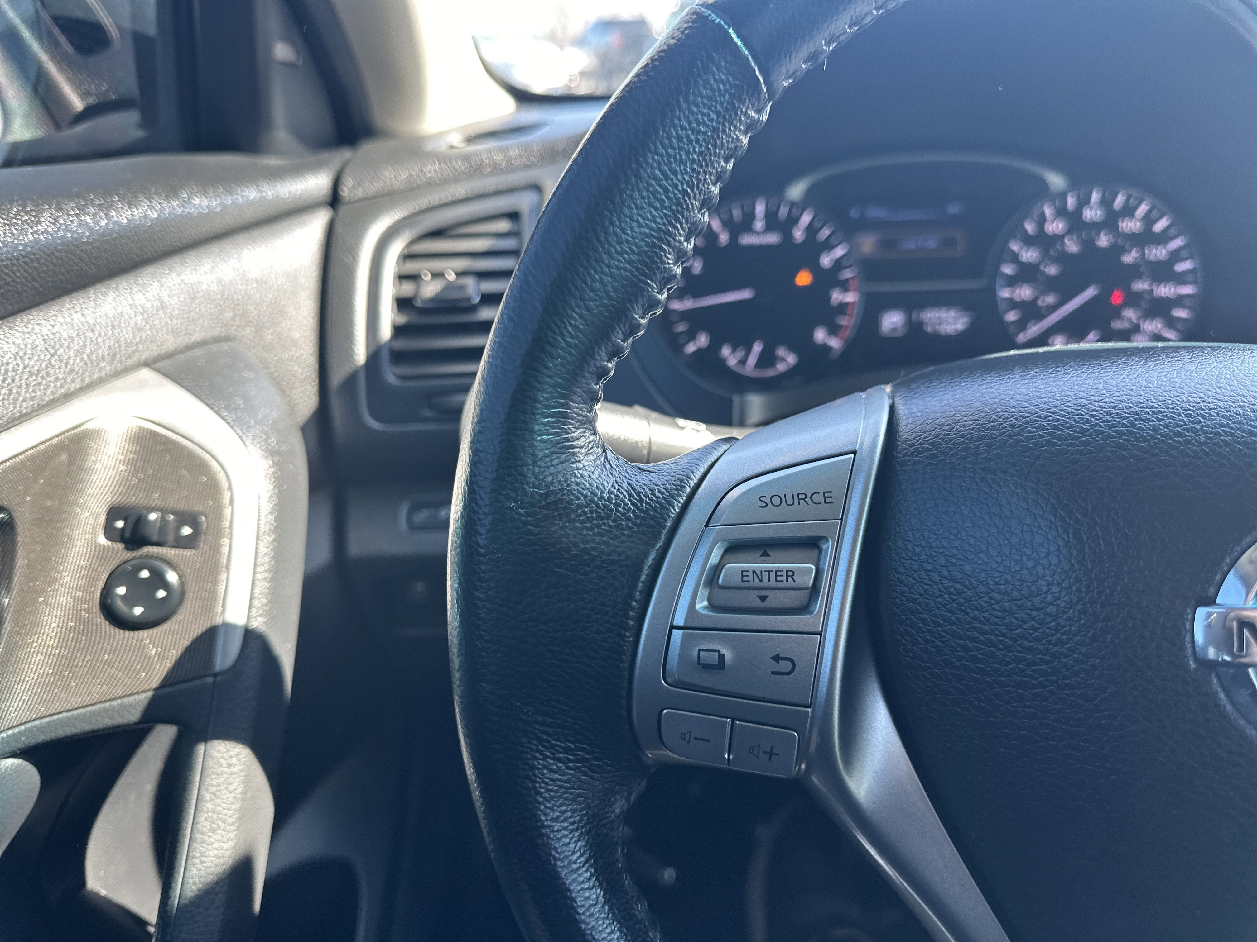 Used 2014 Nissan Altima 2.5 SL w/ Technology Package image 20