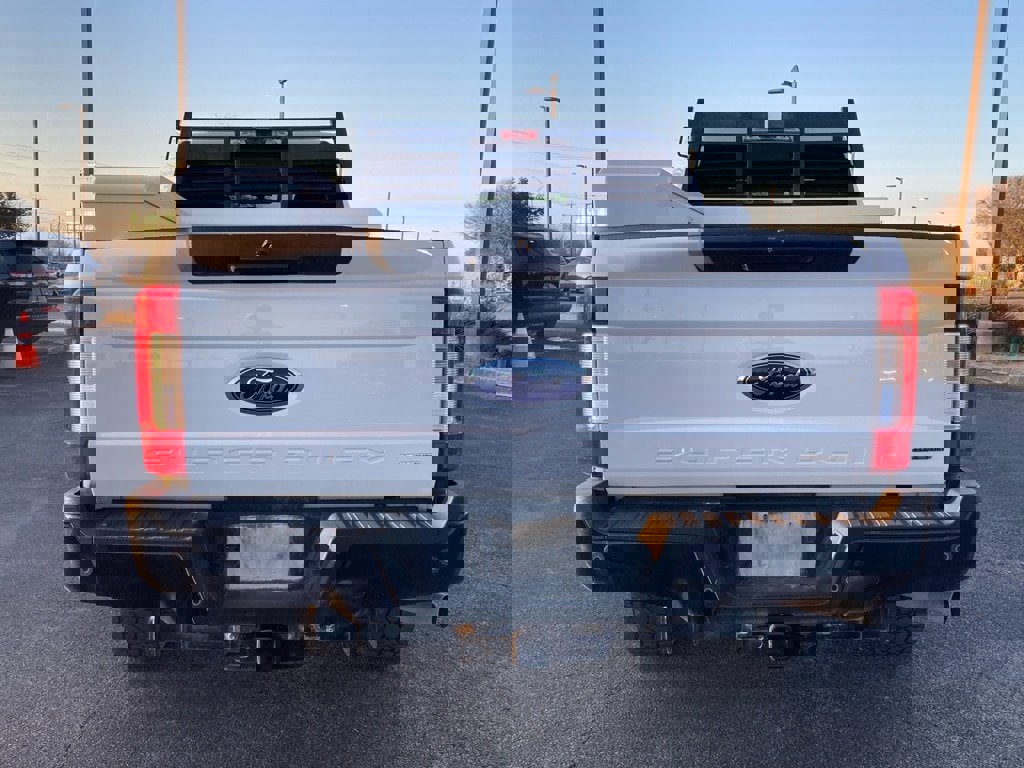 Used 2019 Ford F250 XL w/ Power Equipment Group image 6