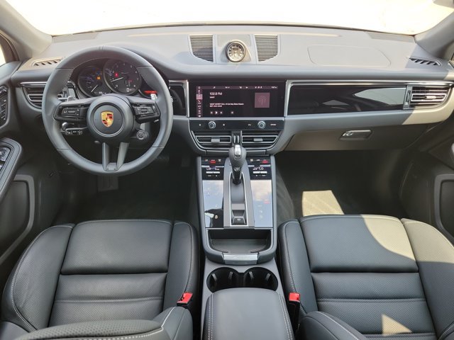 Certified 2026 Porsche Macan Turbo AWD/4WD image 16