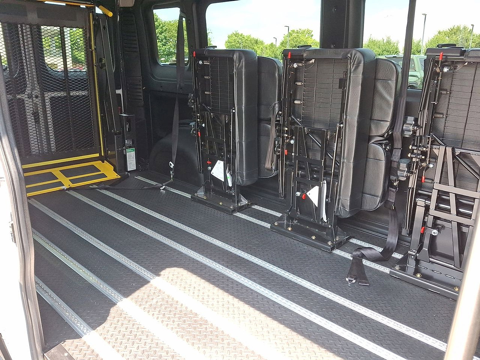 Used 2024 RAM ProMaster 2500 w/ Convenience Group image 20