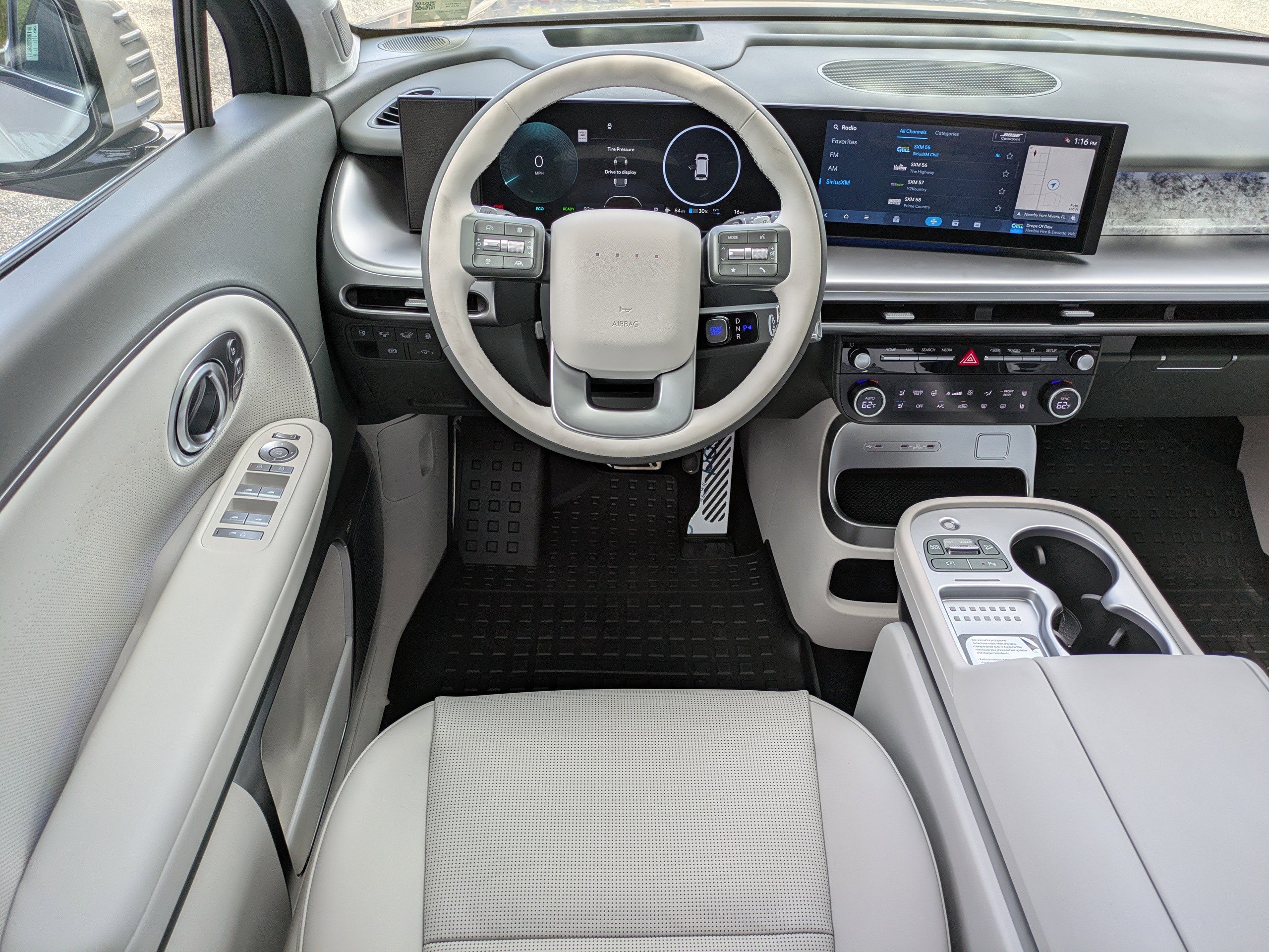 New 2026 Hyundai Ioniq 9 Calligraphy image 13