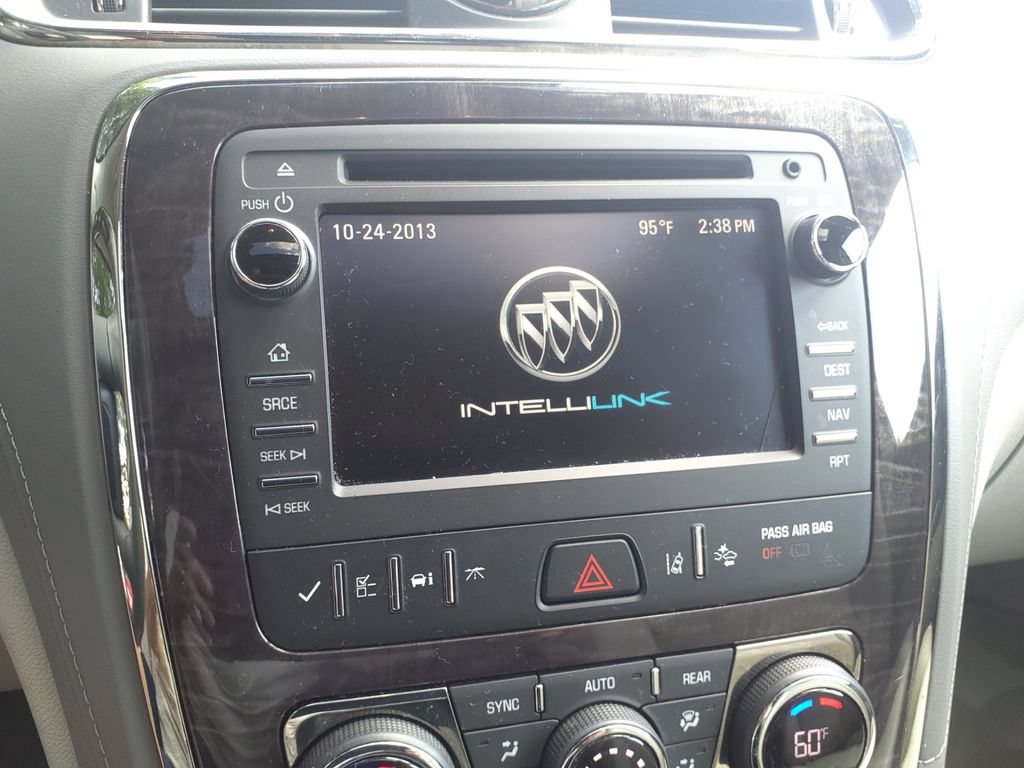 Used 2017 Buick Enclave Premium w/ Experience Buick Package FWD image 31