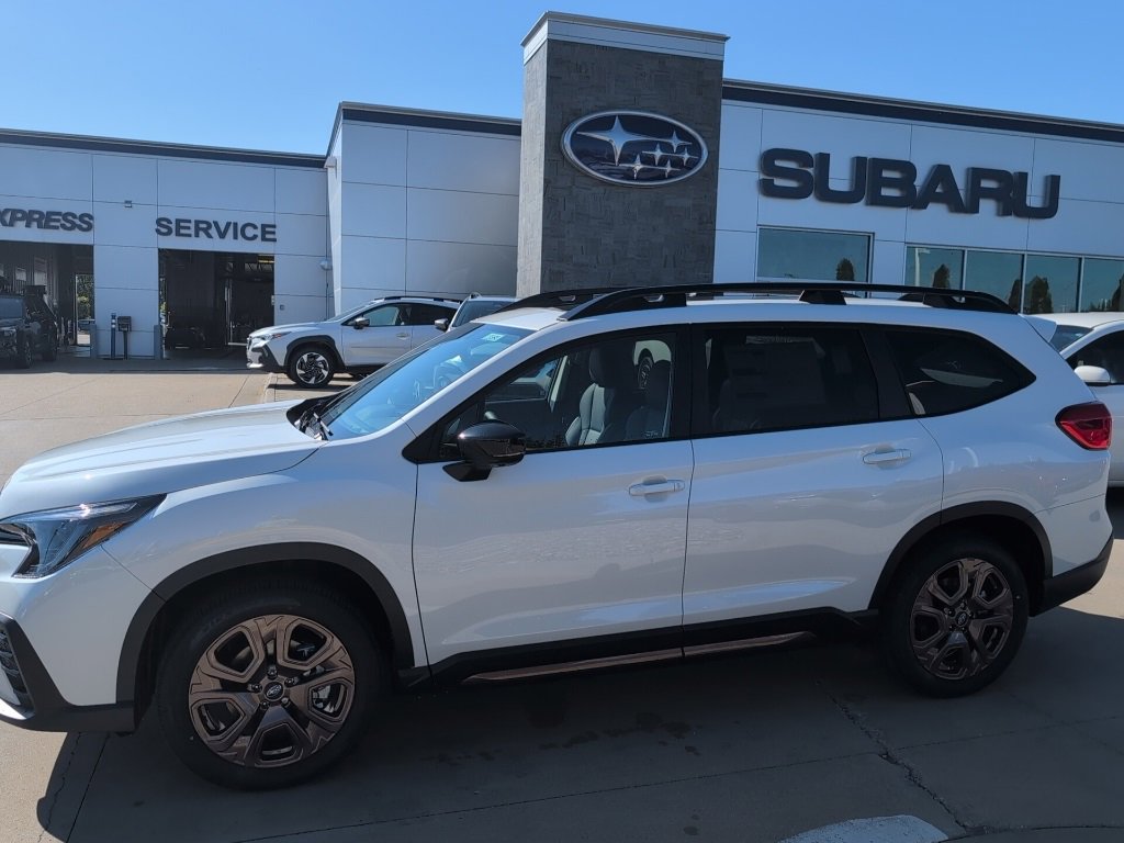 New 2025 Subaru Ascent Bronze Edition image 10