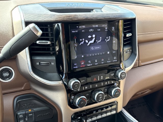 Used 2020 RAM 3500 Laramie AWD/4WD image 26
