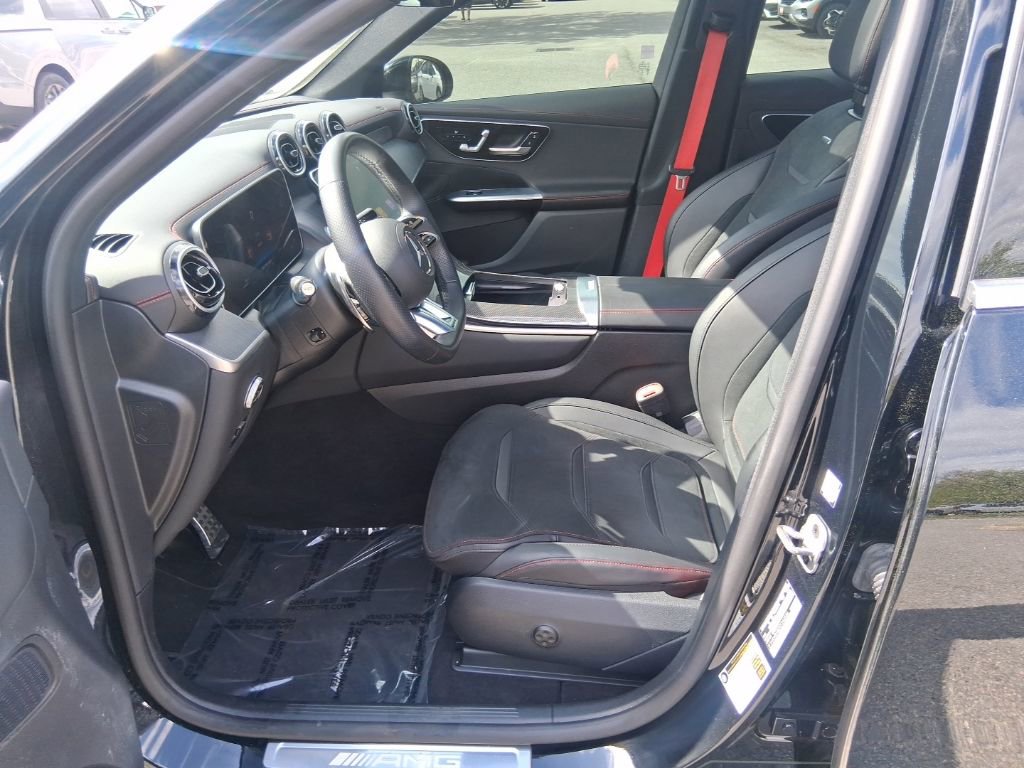 Used 2025 Mercedes-Benz GLC 43 AMG 4MATIC image 10