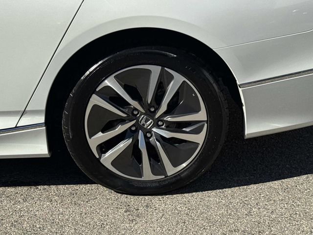 Used 2019 Honda Accord Touring image 9