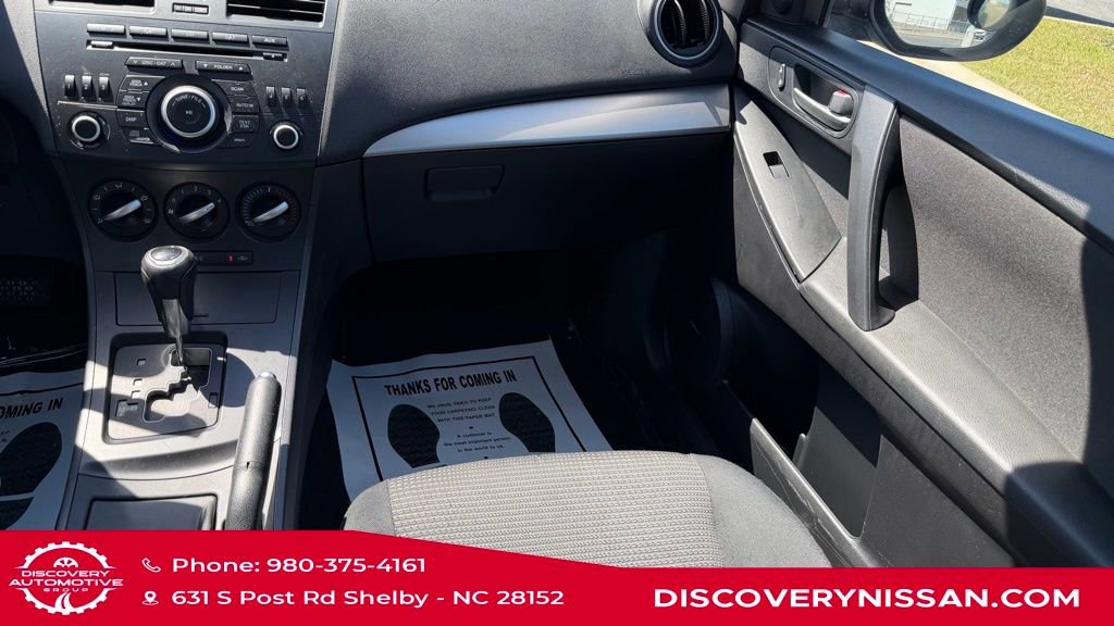 Used 2012 MAZDA MAZDA3 i Touring FWD image 29