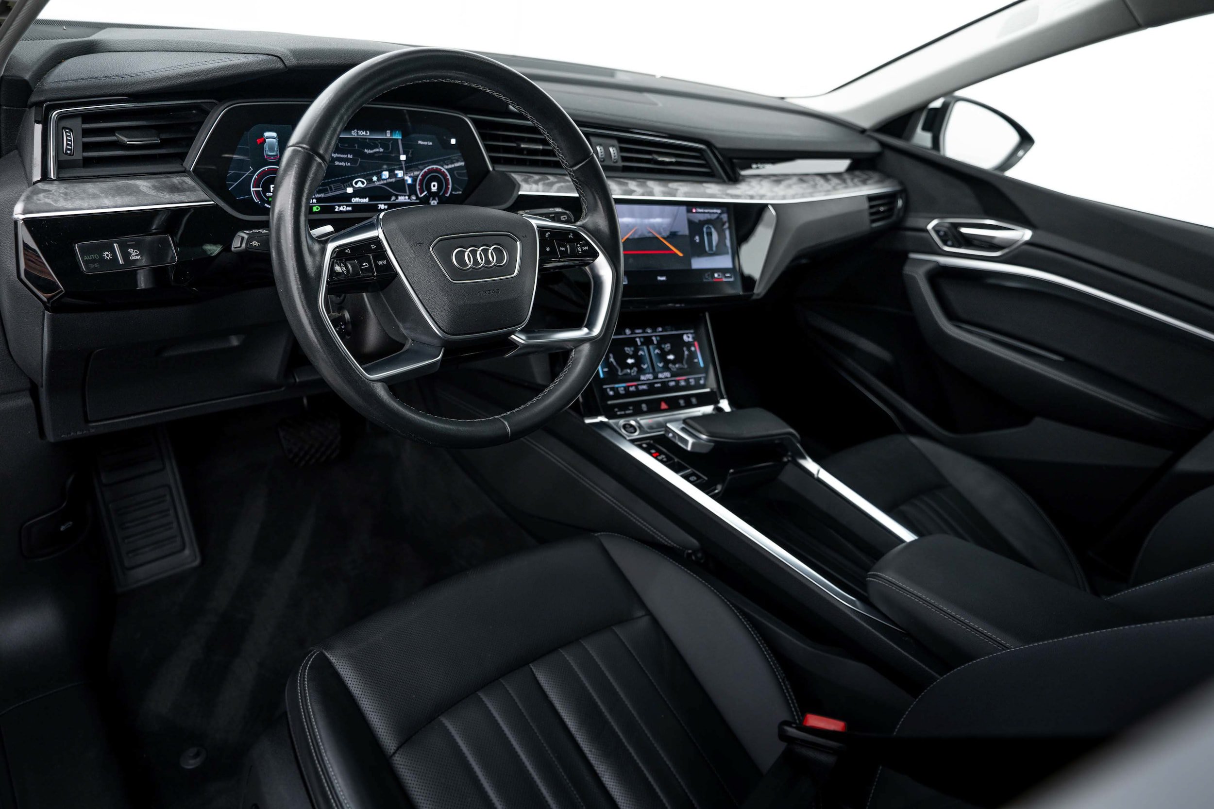 Certified 2024 Audi Q8 e-tron Premium Plus AWD/4WD image 8