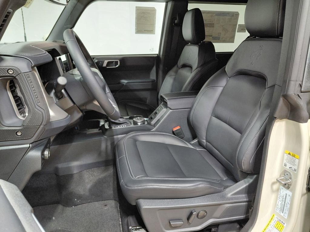New 2025 Ford Bronco Outer Banks AWD/4WD image 3