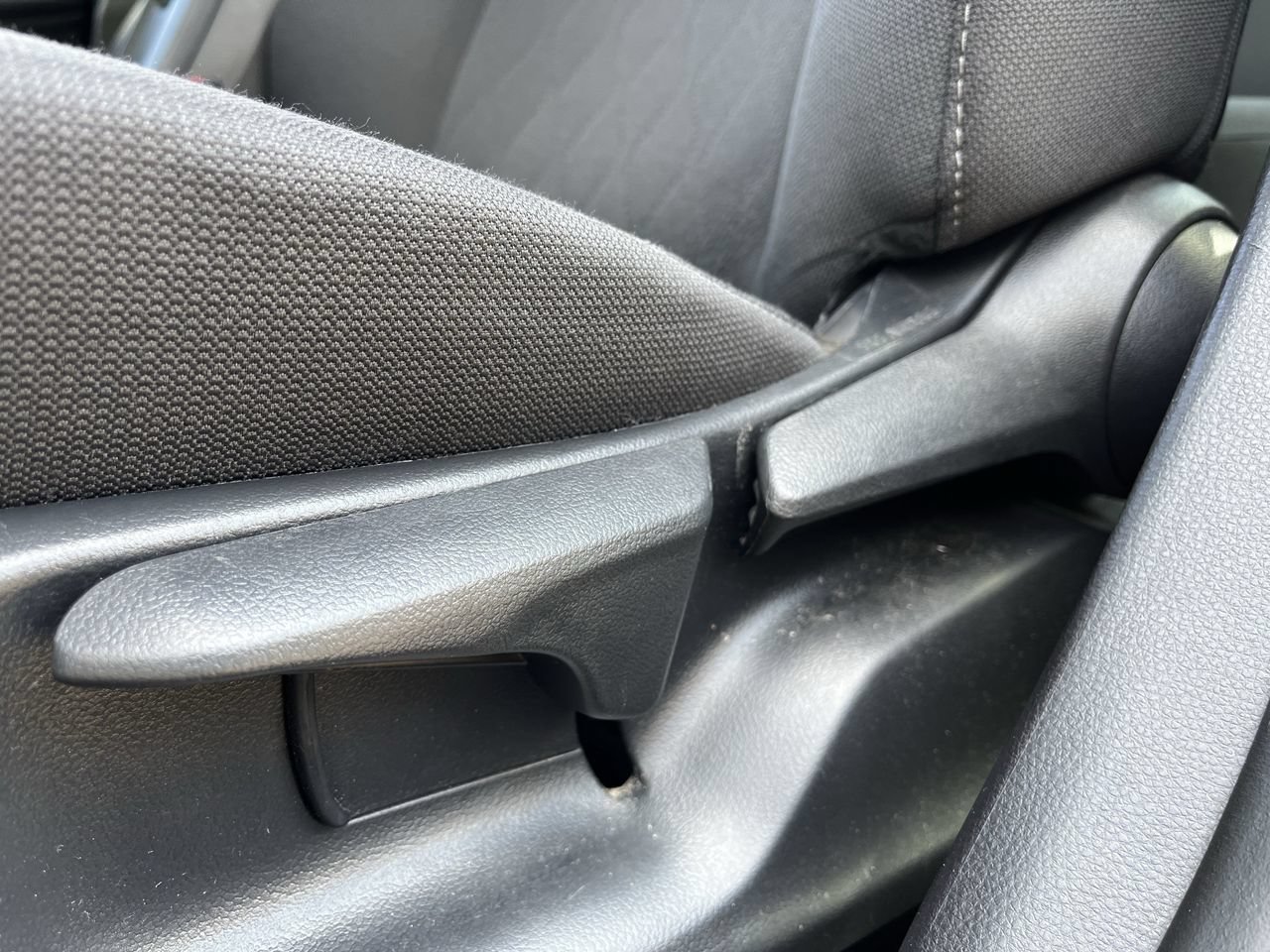 Used 2025 Toyota Corolla LE FWD image 23