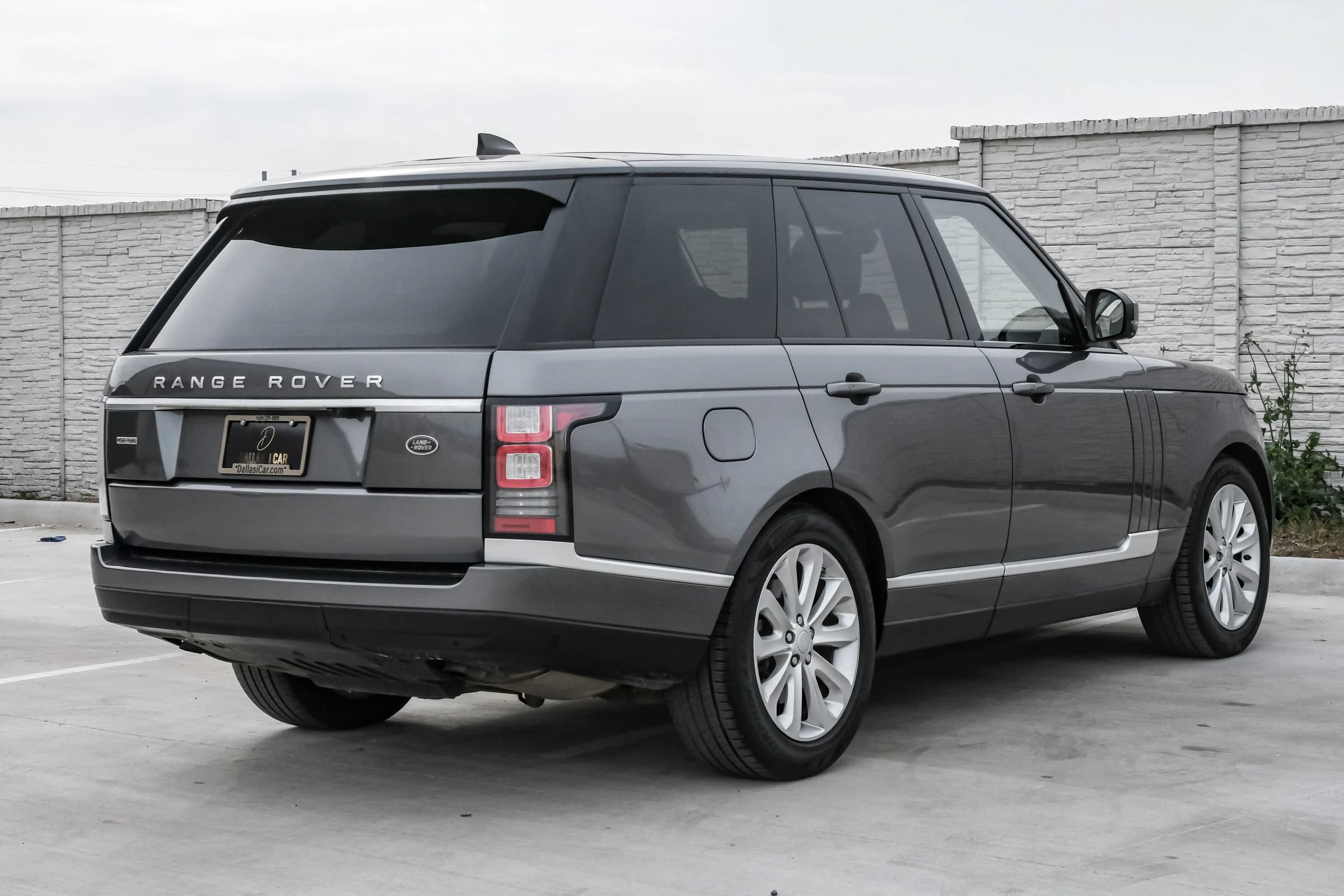 Used 2017 Land Rover Range Rover HSE AWD/4WD image 10
