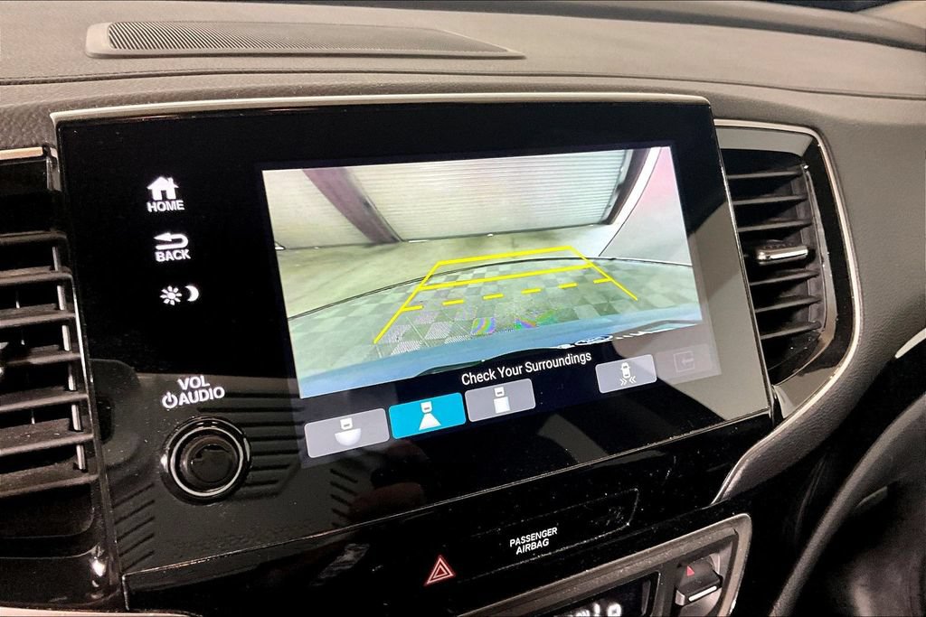 Used 2022 Honda Pilot Touring image 17