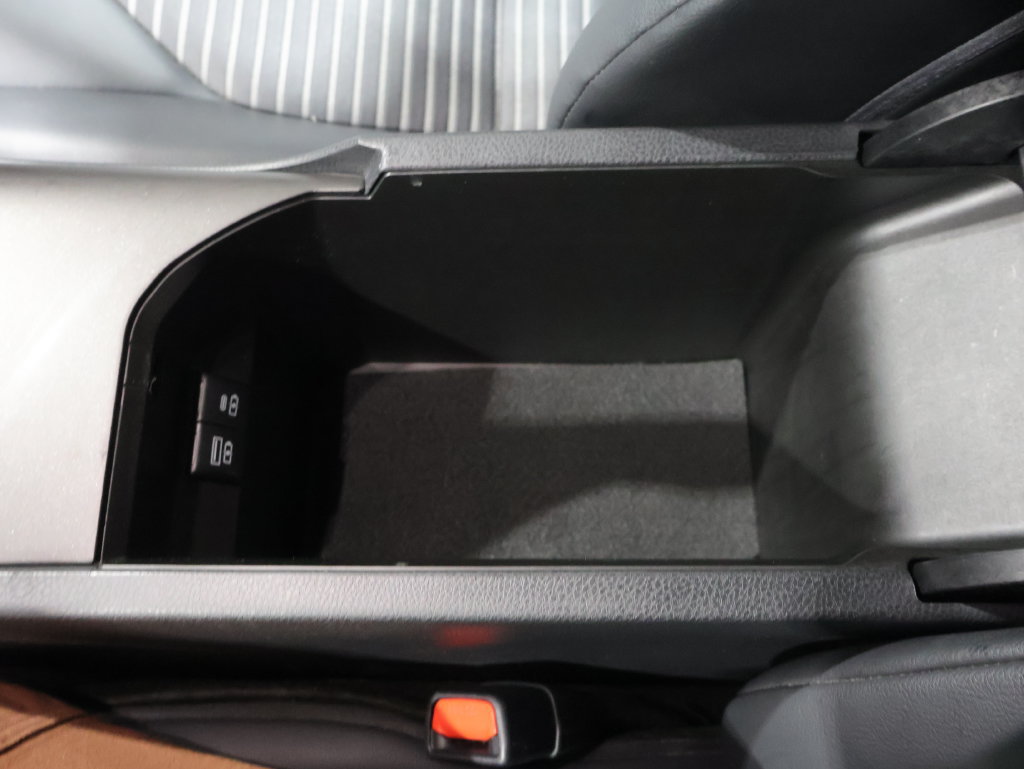 Used 2023 Toyota Camry SE w/ Convenience Package FWD image 30