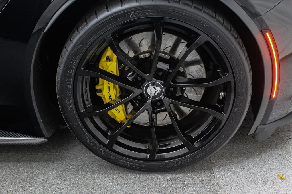 Used 2017 Chevrolet Corvette Grand Sport RWD image 16