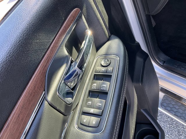 Used 2015 RAM 1500 Laramie image 8